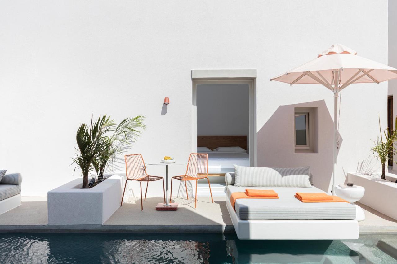 Viva Nove Suites Kamári エクステリア 写真