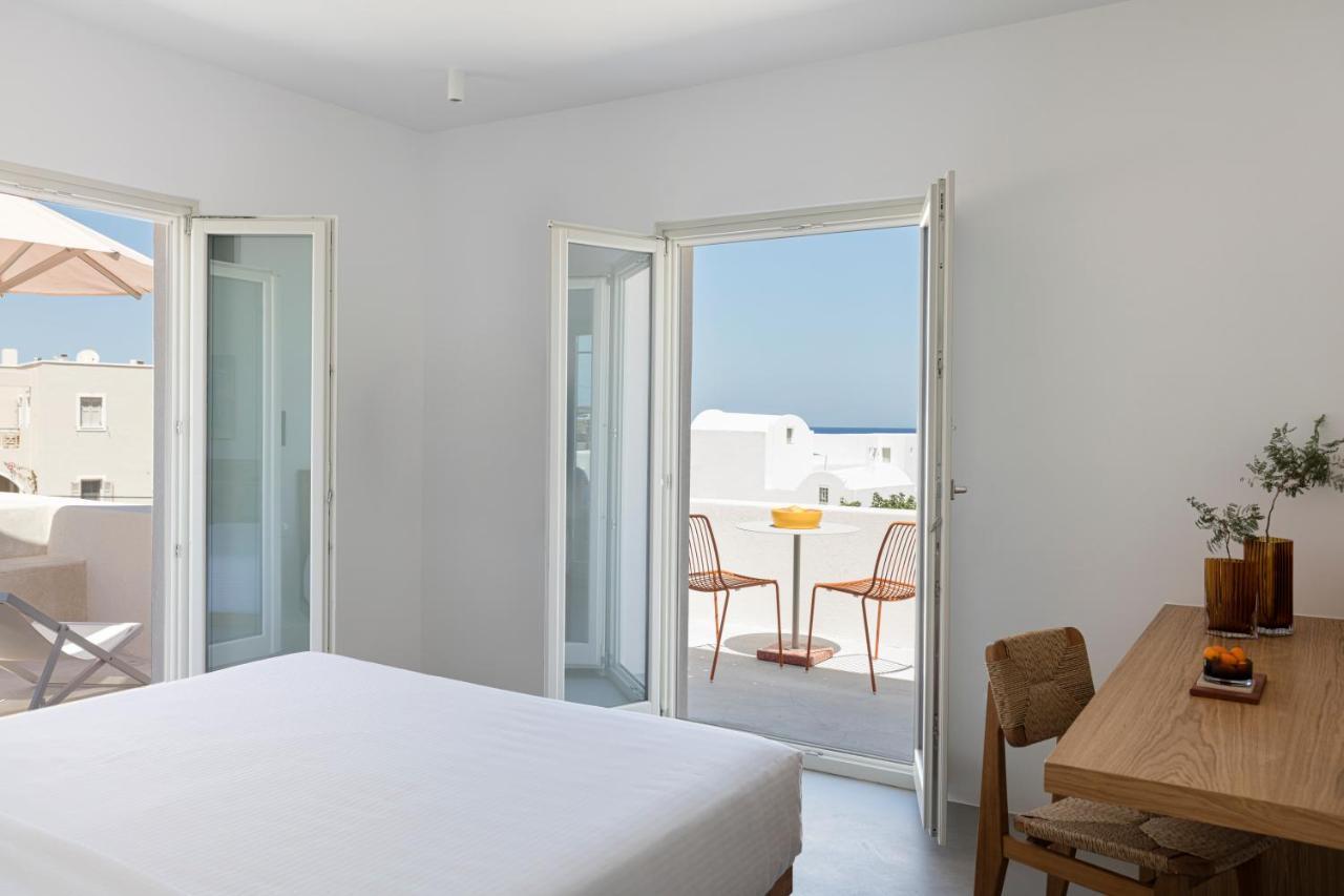 Viva Nove Suites Kamári エクステリア 写真